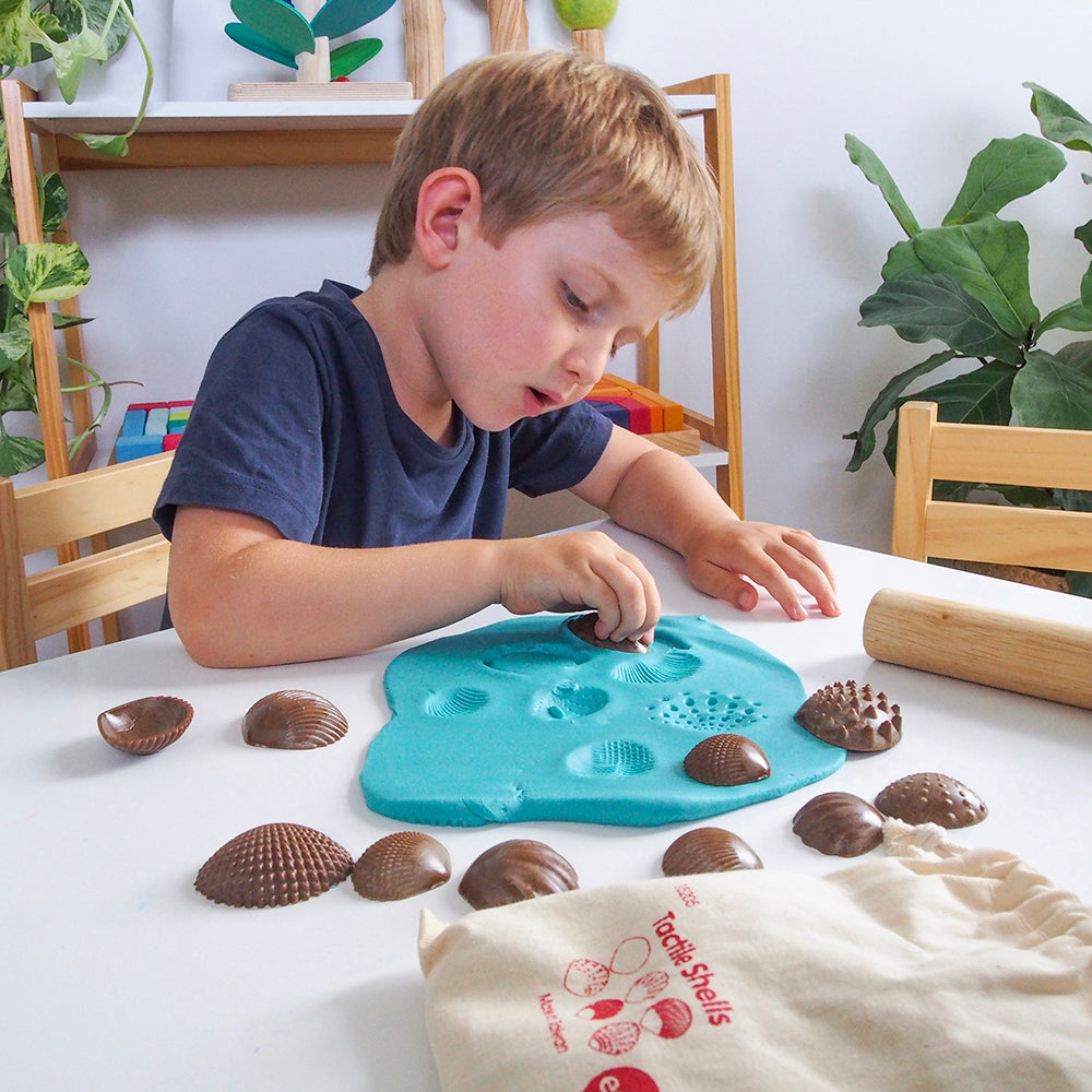 Edx Education – Green-n-Learn® Sensory Shells – Product Lifestyle Image