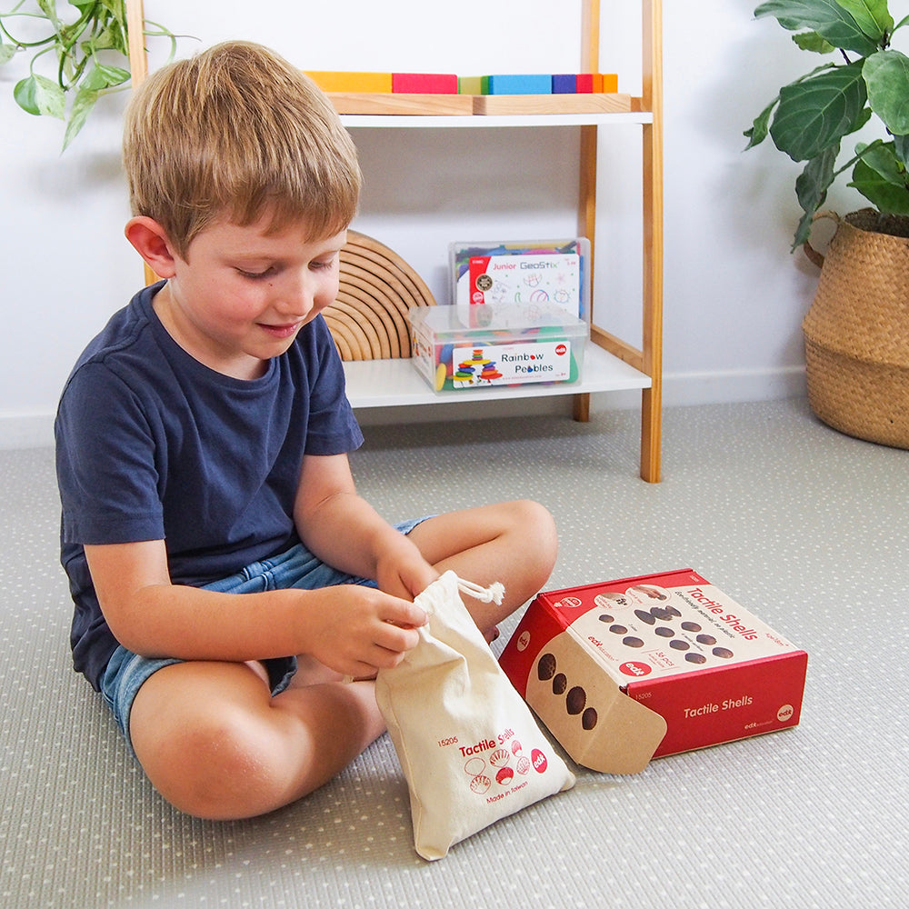 Edx Education – Green-n-Learn® Sensory Shells – Product Lifestyle Image