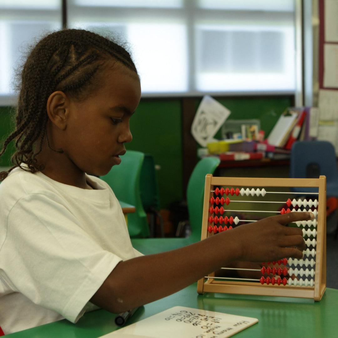 Edx Education – Abacus – Product Lifestyle Image
