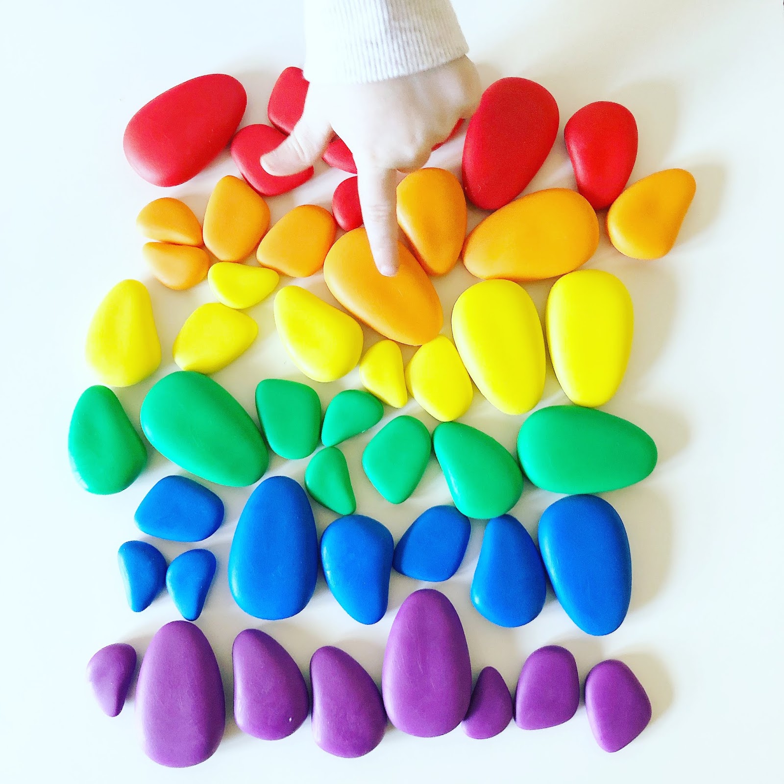 edx education_KOL_Lucy Baker-Rainbow Pebbles-1